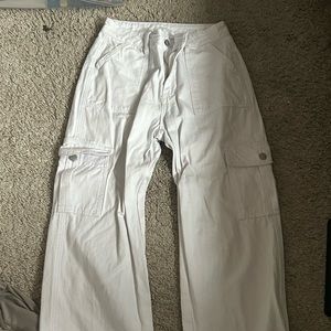 White streetwear cargo pants #sell #streetwear #cargos #y2k #size4